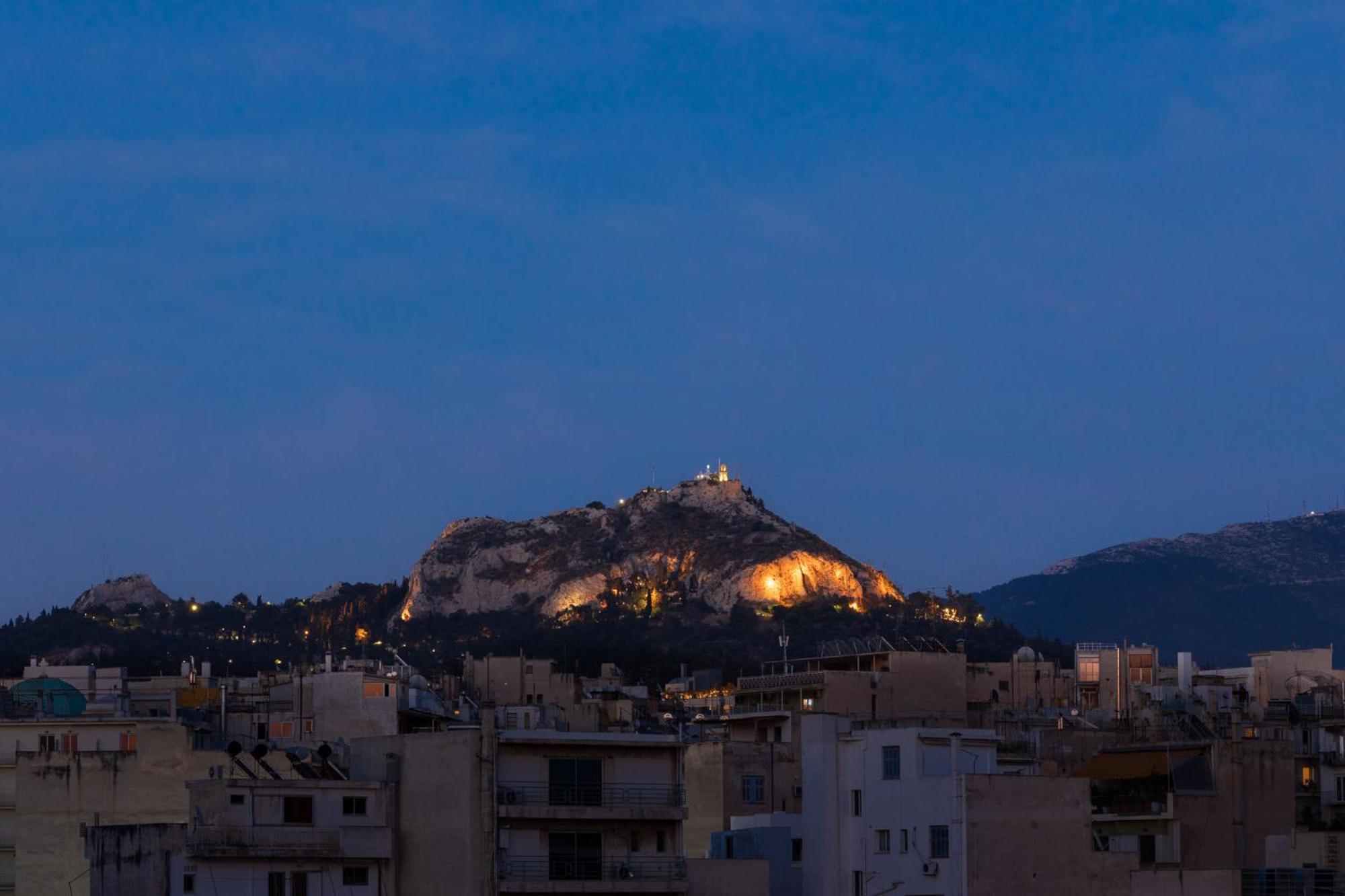 Acropol Studio Loft With Amazing View & Terrace アテネ 部屋 写真